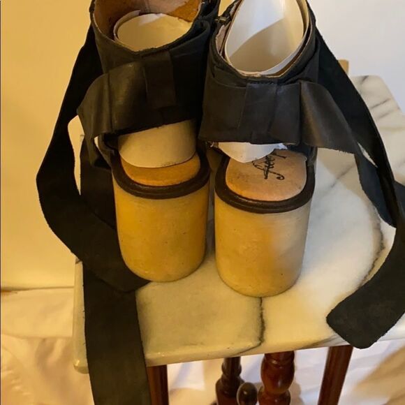 Free People Blake Platform Boots - Picture 3 of 7